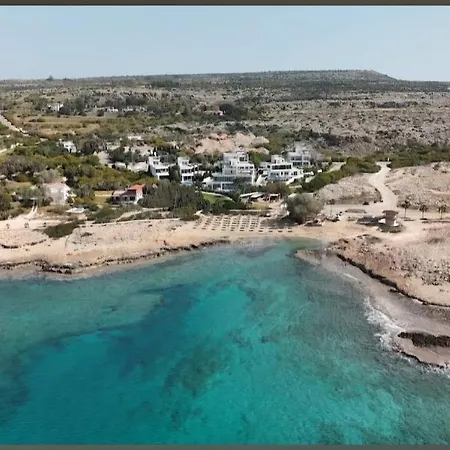 빌라 Beachfront Luxury Tranquility 아이아 나파